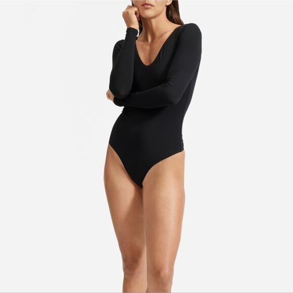 NEW Everlane Black V-Neck Long Sleeve Thong One-Piece Bodysuit - Picture 2 of 11